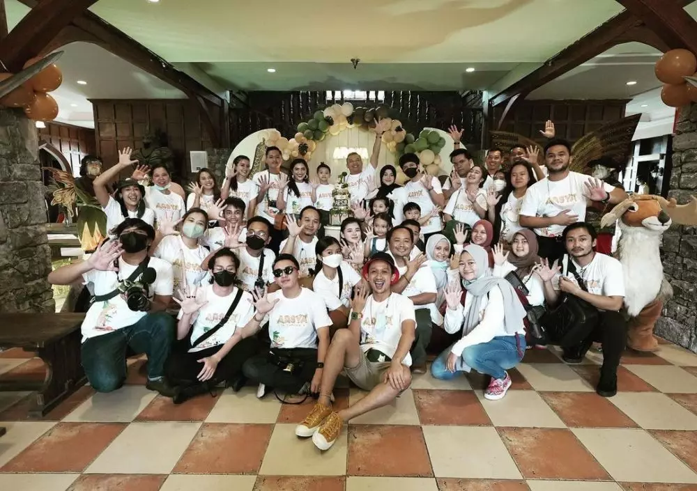 Momen Ashanty rayakan ulang tahun ke-5 Arsya © berbagai sumber Momen Ashanty rayakan ulang tahun ke-5 Arsya © berbagai sumber