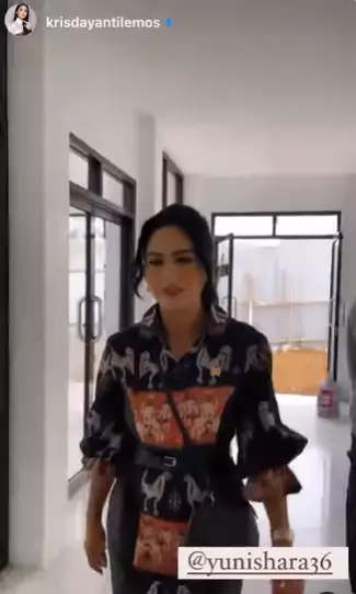 gedung sekolah Yuni Shara © 2021 brilio.net