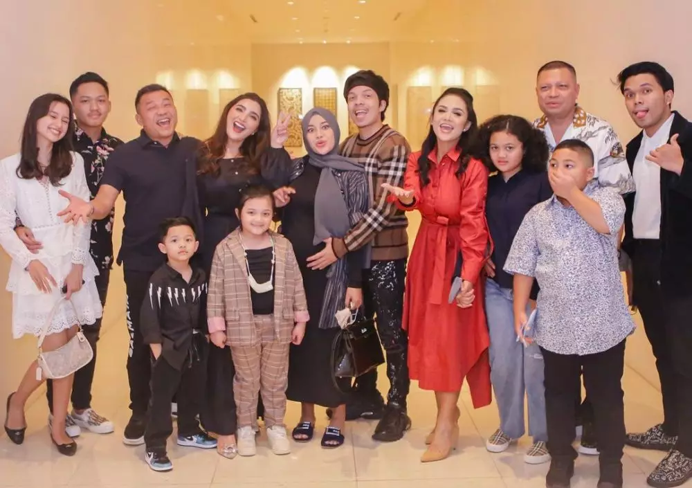 kebersamaan Aurel bareng Krisdayanti dan Ashanty © 2021 brilio.net