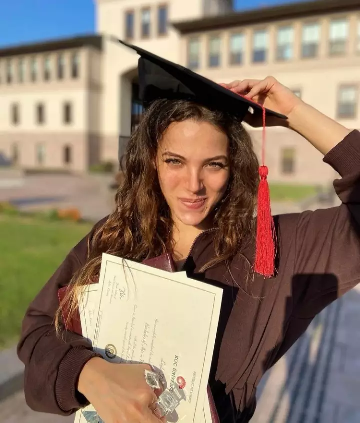 Potret terbaru Leyla Tanlar instagram/@leylatanlar