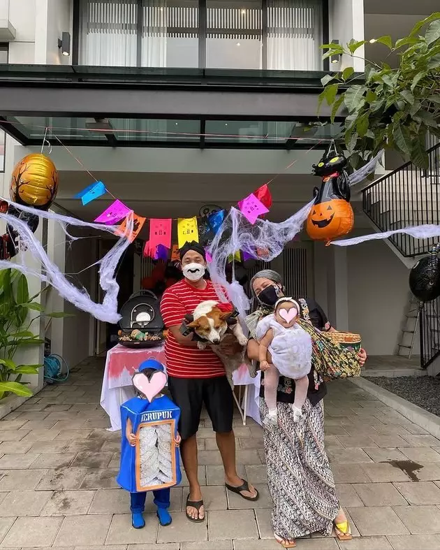 seleb rayakan halloween © instagram seleb rayakan halloween © instagram