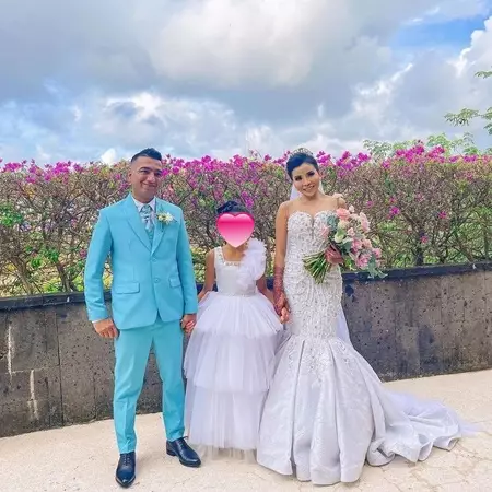 Momen pernikahan Eva Belisima mantan istri Kiwil © Instagram/@evabelisima_ Momen pernikahan Eva Belisima mantan istri Kiwil © Instagram/@evabelisima_