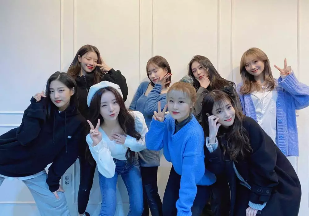 Perjalanan karier Lovelyz © Instagram Perjalanan karier Lovelyz © Instagram