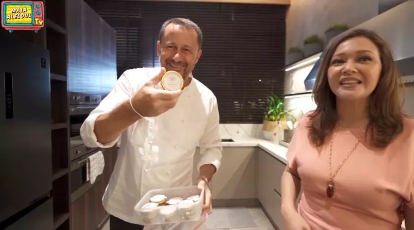 Momen ultah pernikahan ke-3 Maia dan Irwan © YouTube