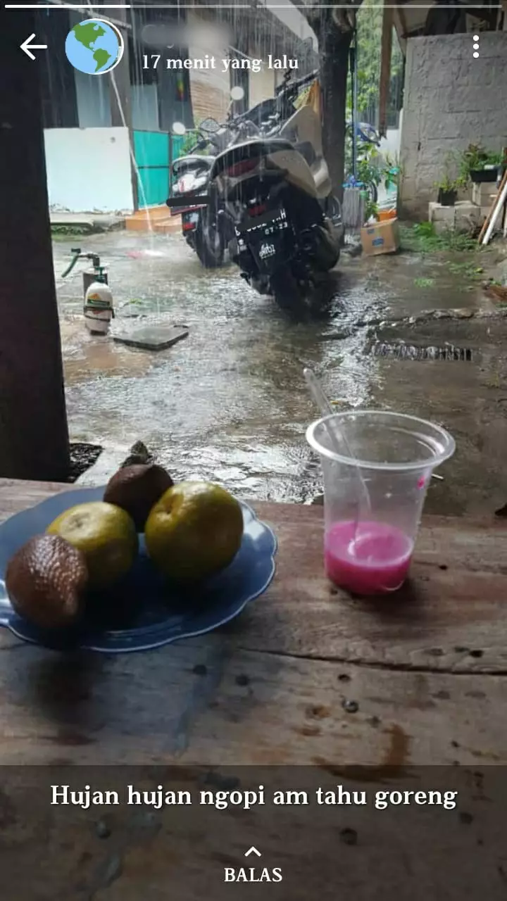 status lucu tentang hujan © 2021 Berbagai Sumber