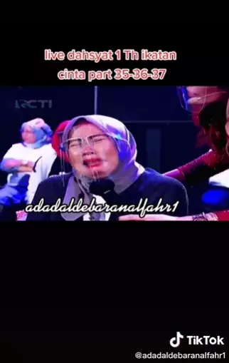 Momen penggemar Ikatan Cinta bertemu idola © 2021 TikTok Momen penggemar Ikatan Cinta bertemu idola © 2021 TikTok