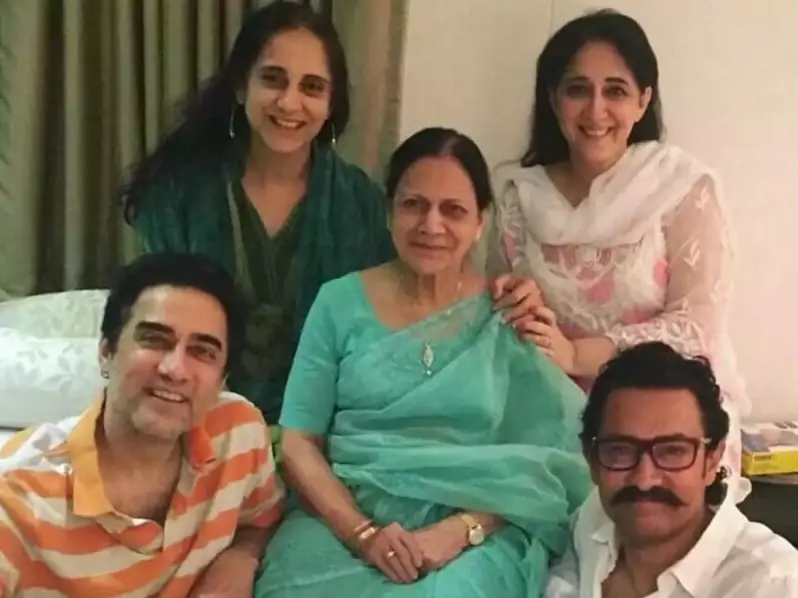 Aamir Khan bareng adiknya Faisal Khan © berbagai sumber Aamir Khan bareng adiknya Faisal Khan © berbagai sumber