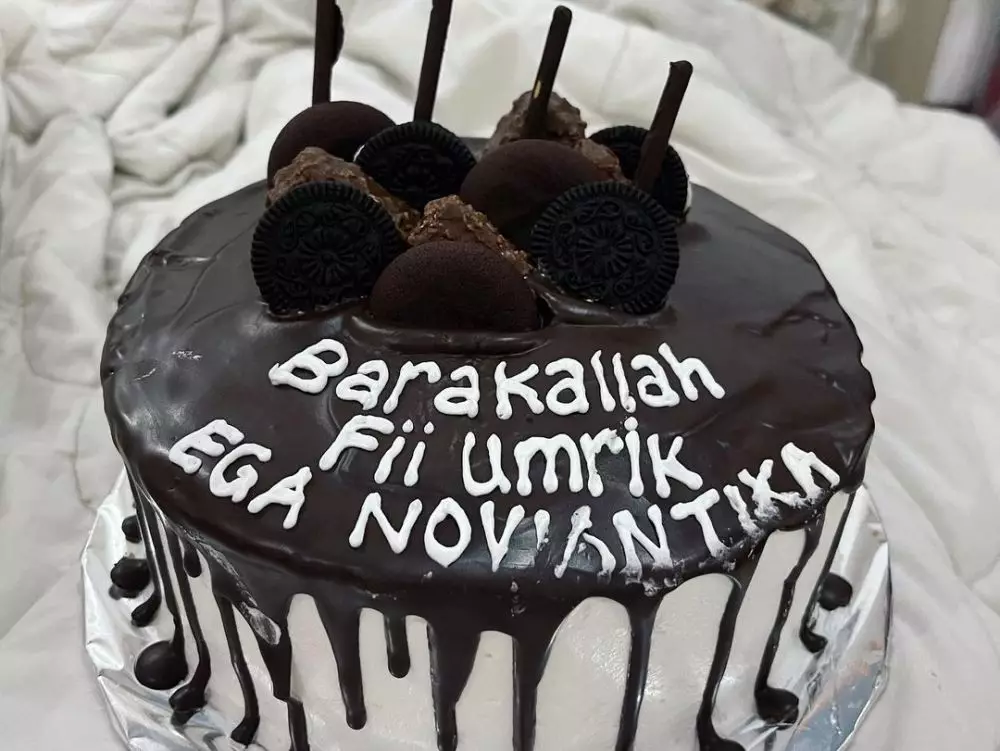 Ega Noviantika ultah di rumah sakit © Instagram