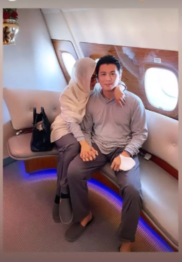 potret mewah private jet syahrini © instagram