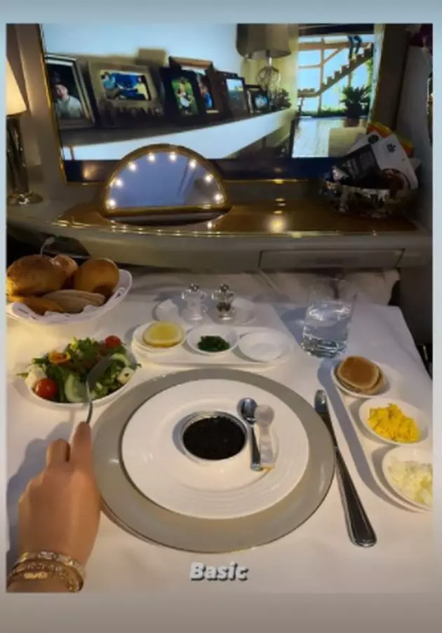 potret mewah private jet syahrini © instagram