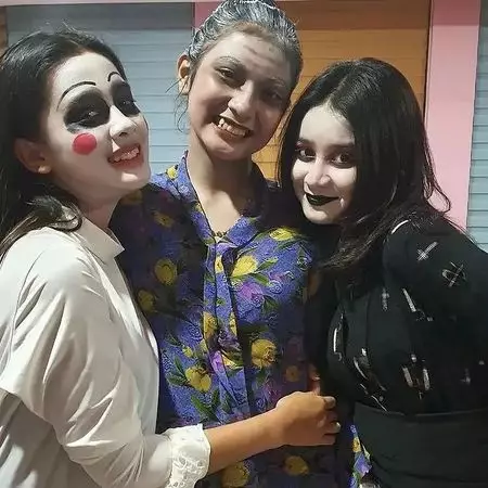 Pemain Dari Jendela SMP saat merayakan Helloween Instagram