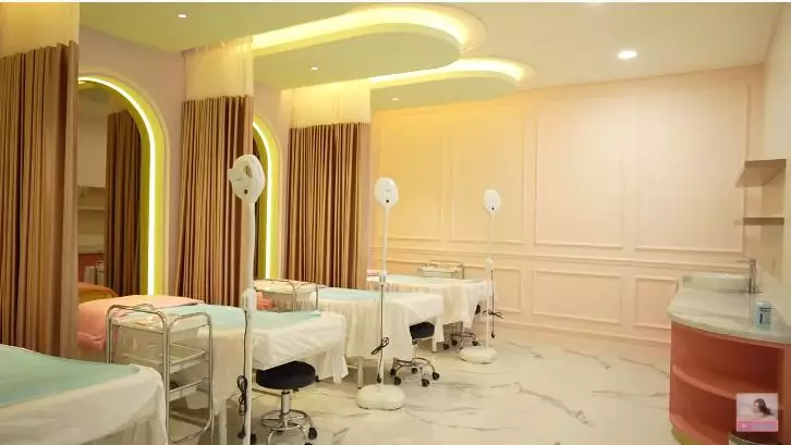 penampakan klinik kecantikan felicya angelista © YouTube