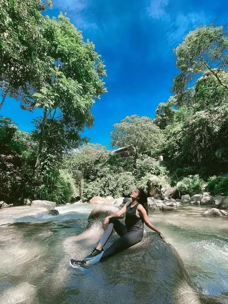 Liburan pemain sinetron Buku Harian Seorang Istri Instagram