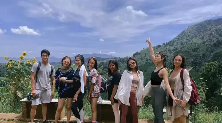 Liburan pemain sinetron Buku Harian Seorang Istri Instagram