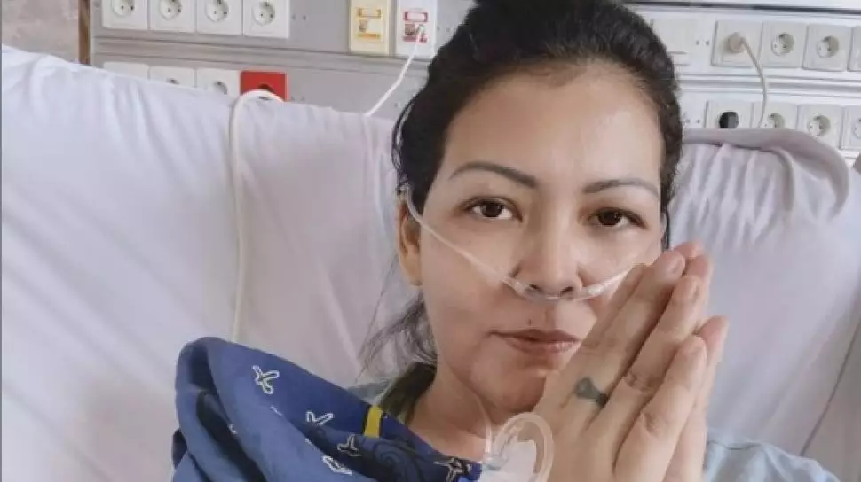 Kisah perjuangan seleb lawan tumor Berbagai sumber 