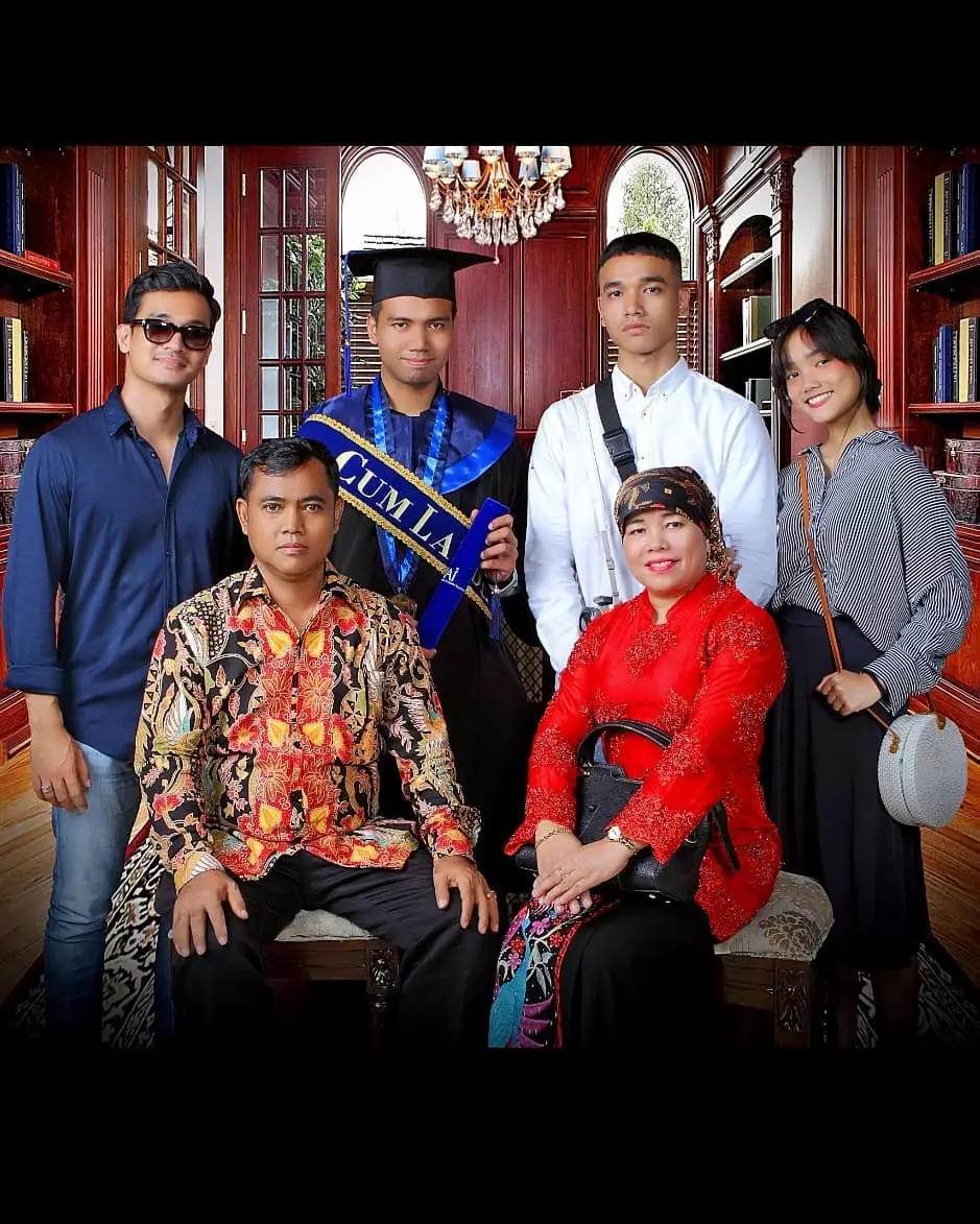 bibi ardiansyah dan keluarga © 2021 Instagram