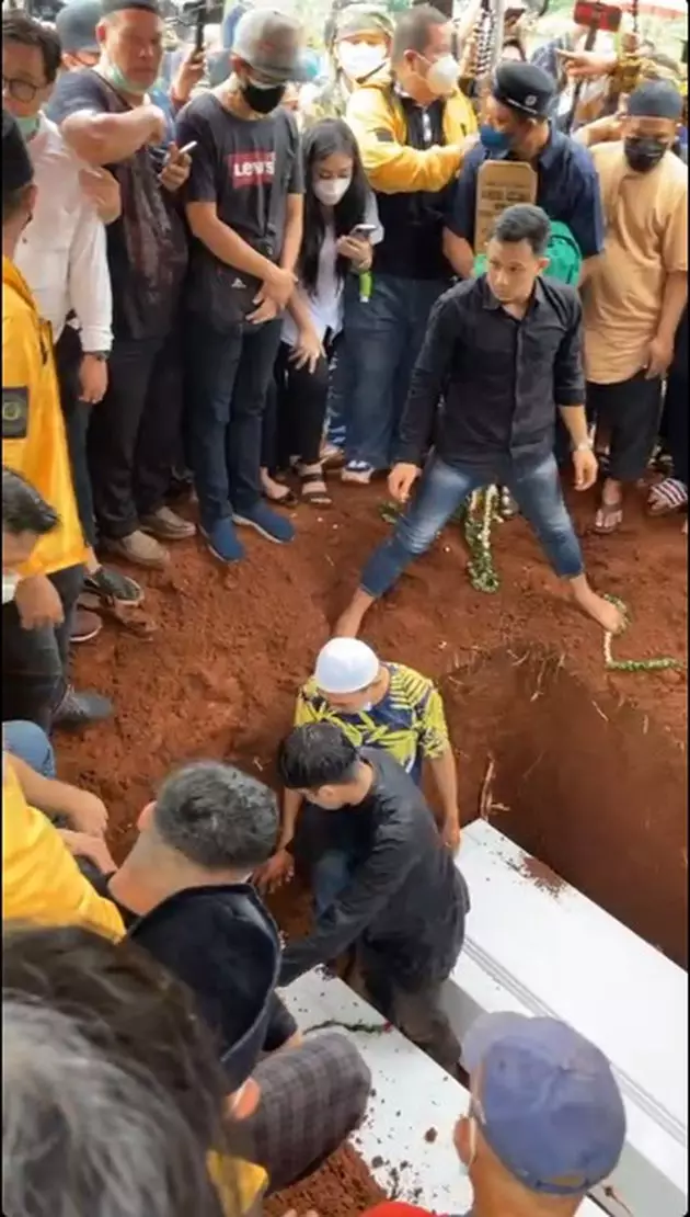 pemakaman Vanessa dan Bibi Instagram pemakaman Vanessa dan Bibi Instagram