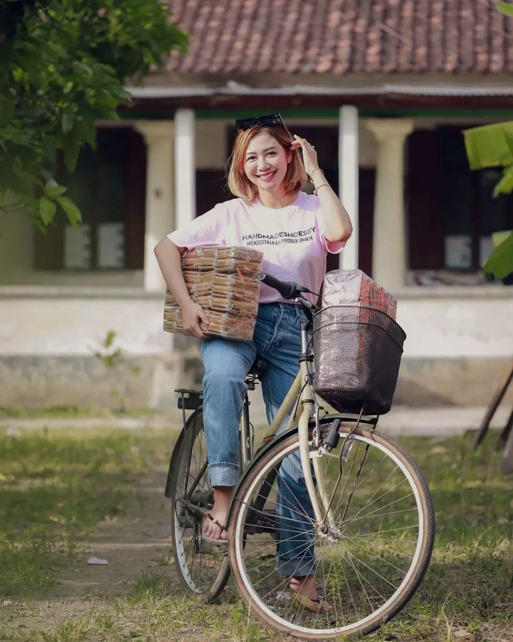 potret delta hesti istri tom liwafa © instagram