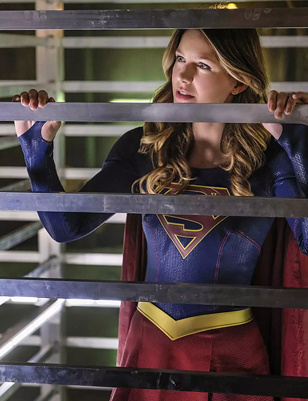 fakta sosok superhero Supergirl berbagai sumber