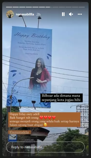 Viral wanita dapat ucapan ultah lewat baliho Instagram