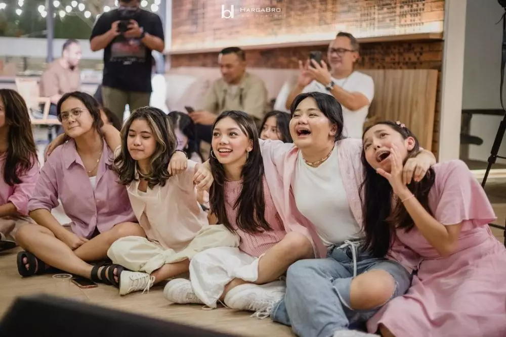 kejutan baby shower nola b3 © instagram