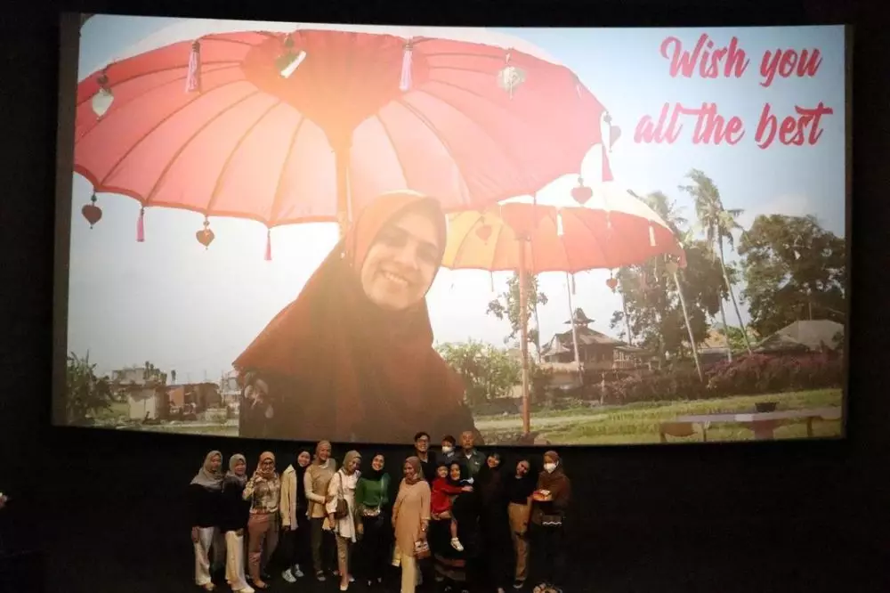 seleb sewa bioskop rayakan ultah pasangan © berbagai sumber