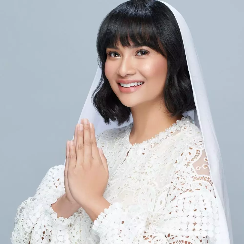 Makam Vanessa Angel banyak peziarah © berbagai sumber