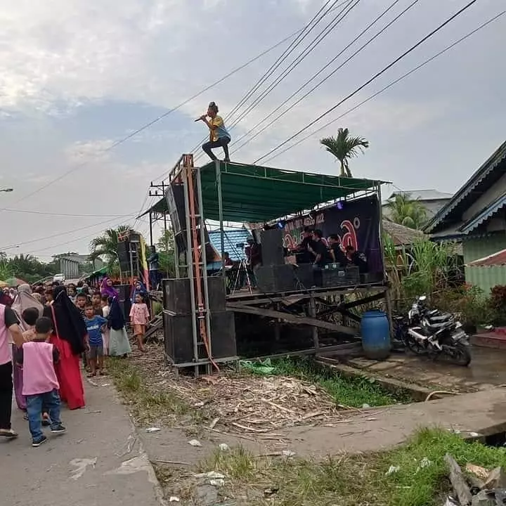 momen yang nggak disangka di tempat umum © 2021 instagram.com momen yang nggak disangka di tempat umum © 2021 instagram.com