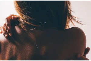 Bikin sulit sembuh, hindari 9 makanan & minuman ini saat terkena panu