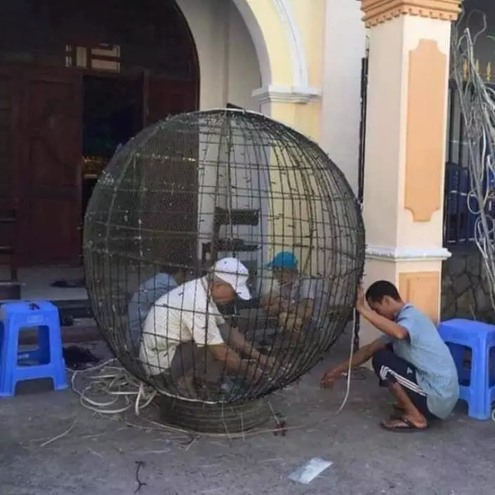 momen waktu nggak sadar ada yang salah © 2021 instagram.com momen waktu nggak sadar ada yang salah © 2021 instagram.com