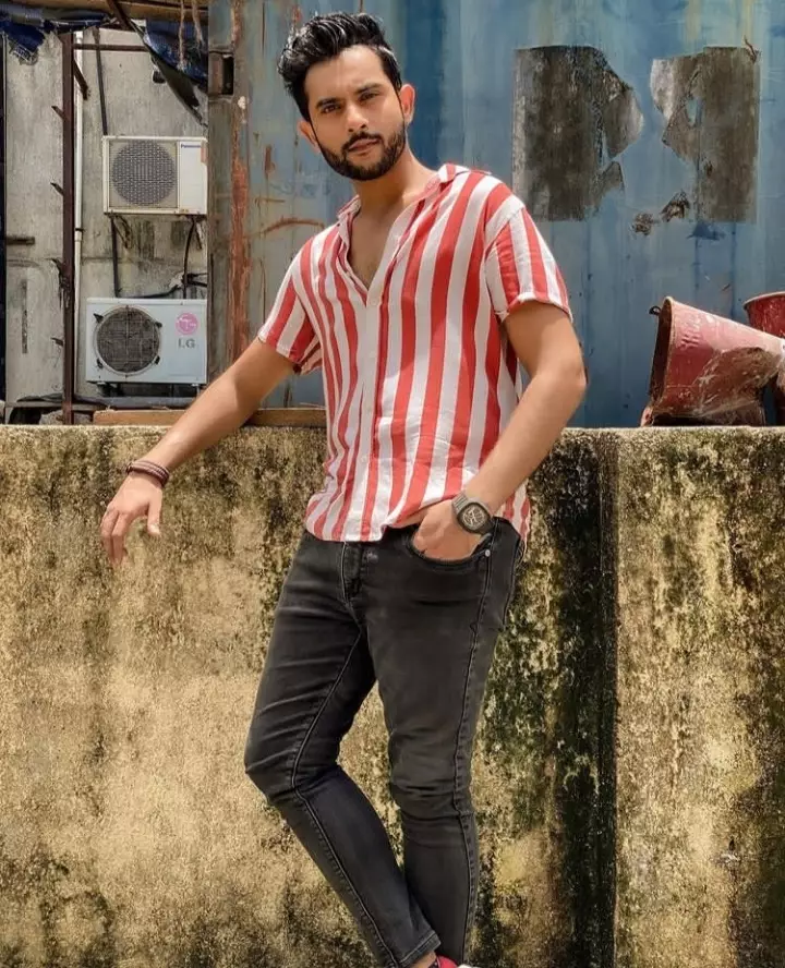 Potret terbaru Amit adik Hritik Roshan Berbagai sumber 