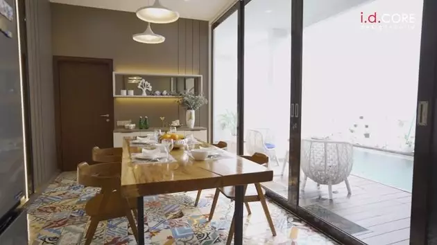 Potret rumah Rizky Billar Lesty usai renovasi © YouTube Potret rumah Rizky Billar Lesty usai renovasi © YouTube