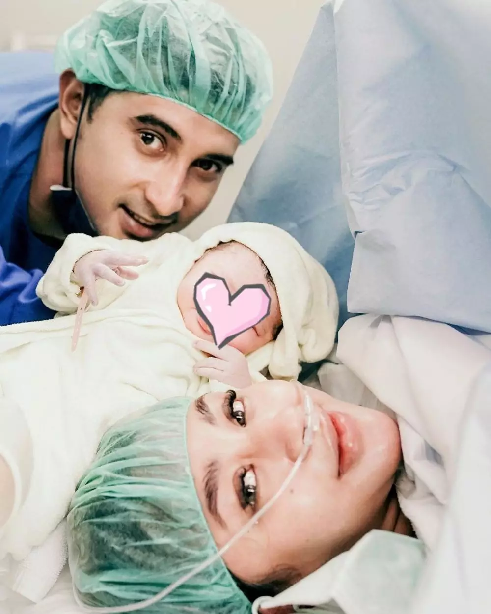 momen bahagia pasangan seleb dikaruniai anak pertama © instagram