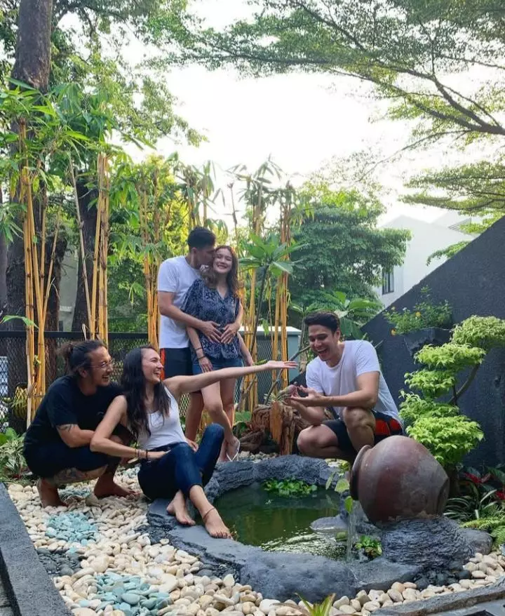 momen keakraban kakak beradik seleb bareng pasangan © instagram momen keakraban kakak beradik seleb bareng pasangan © instagram