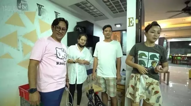 Potret rumah pemain Lapor Pak! berbagai sumber Potret rumah pemain Lapor Pak! berbagai sumber