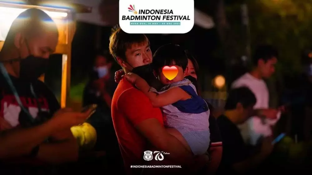 Momen Marcus bareng anak © 2021 brilio.net Momen Marcus bareng anak © 2021 brilio.net