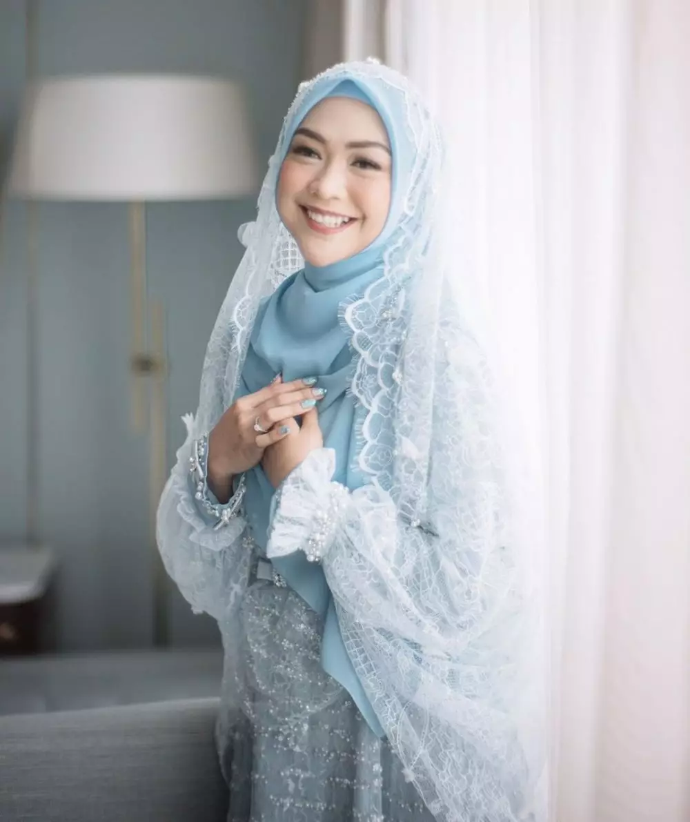 gaya Ria Ricis dari lamaran hingga nikah © Instagram gaya Ria Ricis dari lamaran hingga nikah © Instagram