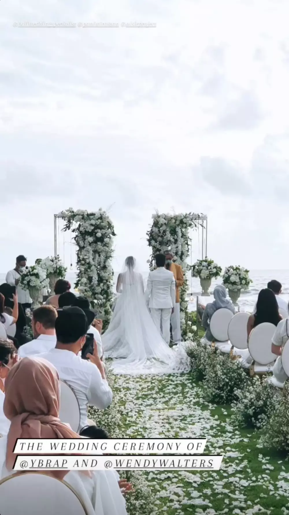 potret dekorasi pernikahan YouTuber Indonesia Berbagai sumber 