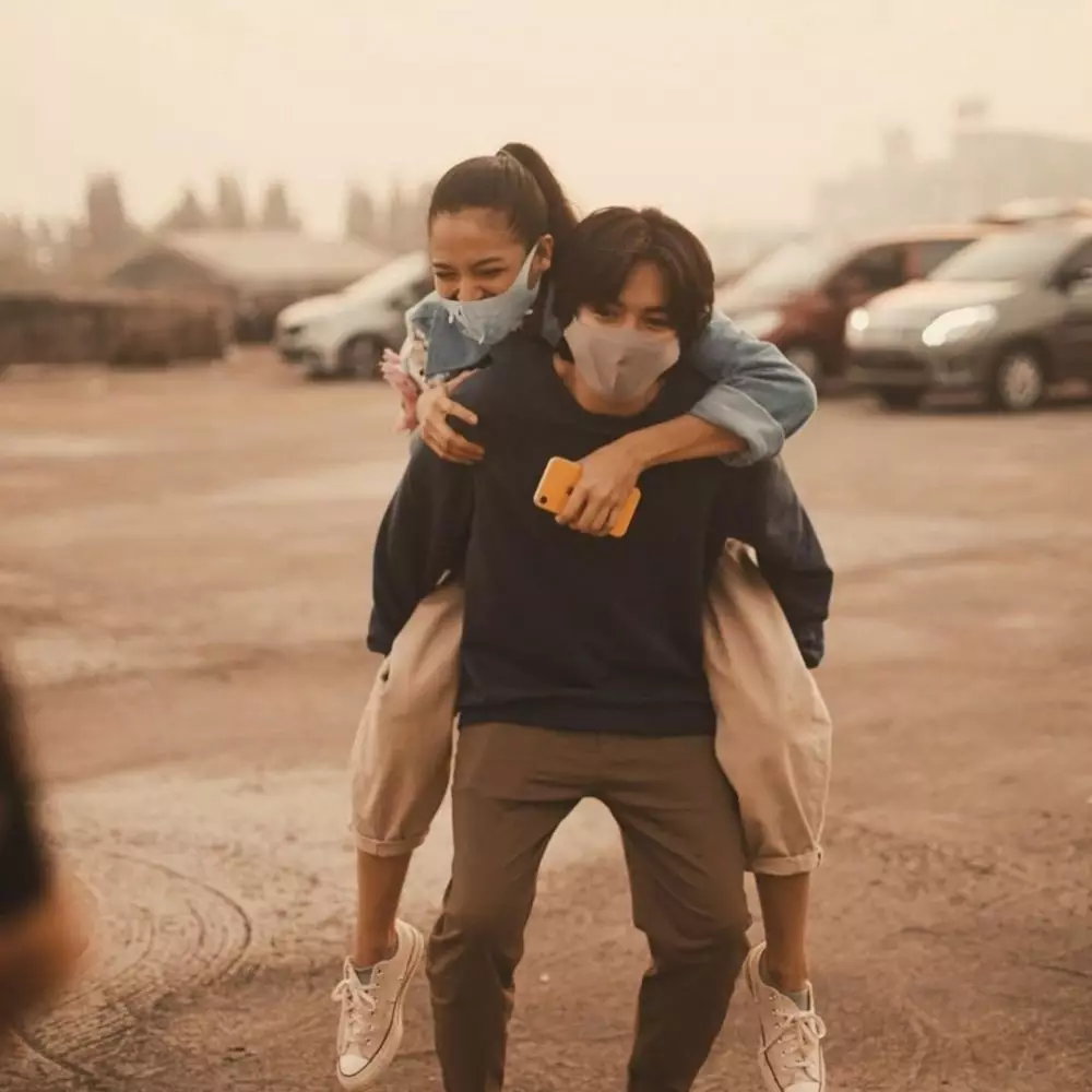 Potret kedekatan Angga Yunanda & Putri Marino © Instagram/@anggayunandareal16 dan Instagram/@putrimarino