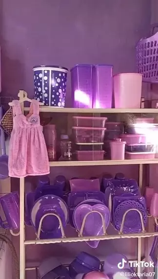 penampakan dapur serba ungu © 2021 TikTok