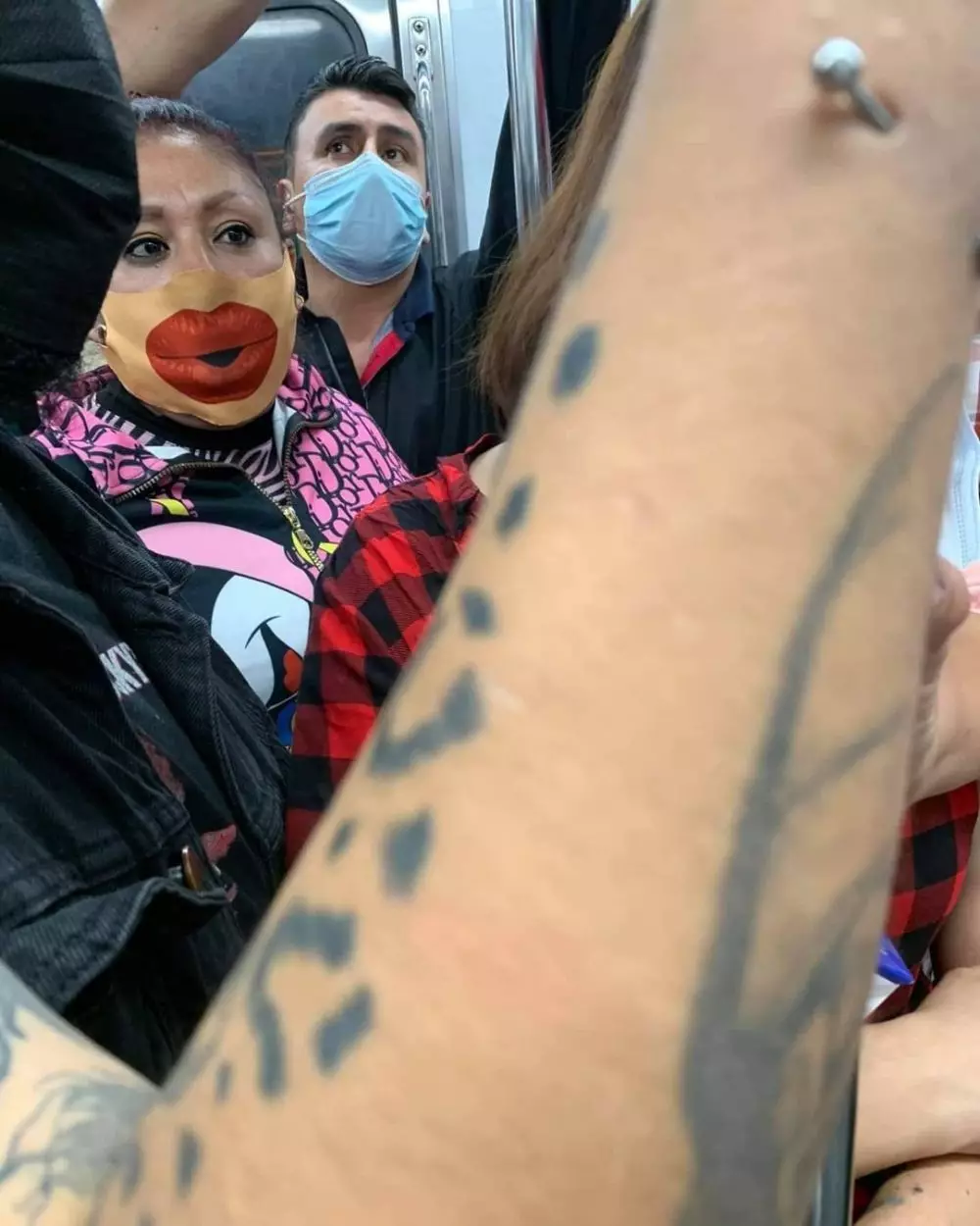 hasil jepretan orang kelucuannya tersembunyi © 2021 instagram.com