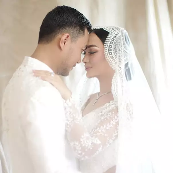 Pedangdut wanita taklukkan hati pengusaha Instagram