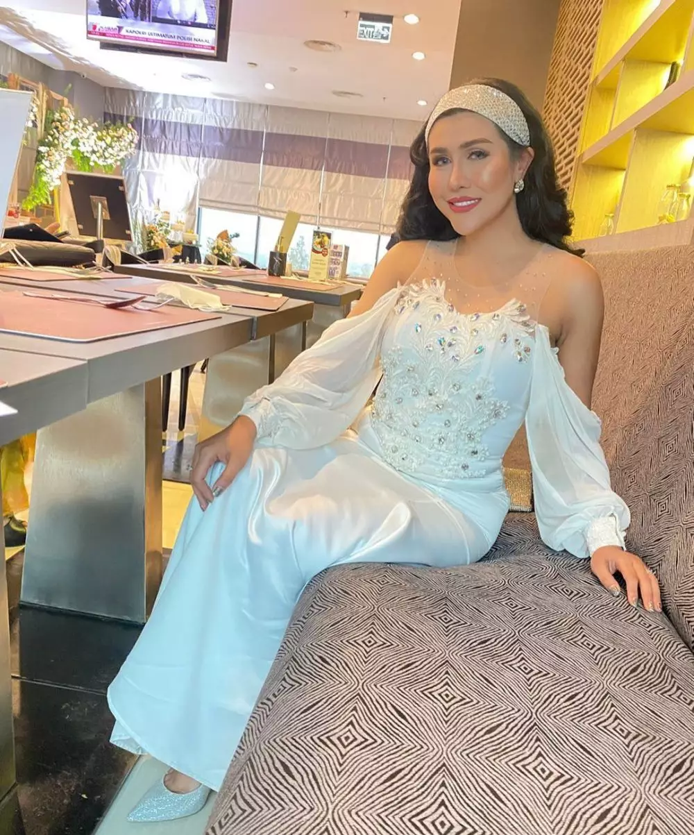 Pedangdut wanita taklukkan hati pengusaha Instagram