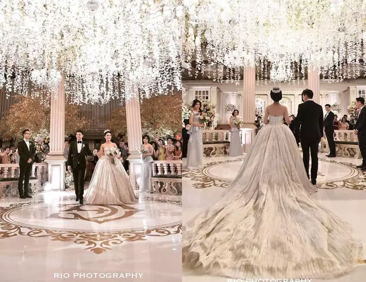 Seleb menikah berkonsep negeri dongeng Berbagai sumber  Seleb menikah berkonsep negeri dongeng Berbagai sumber