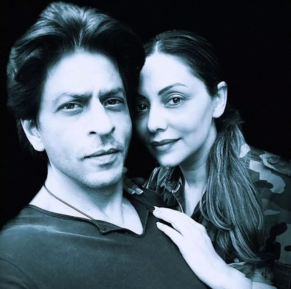 shah rukh khan tepis selingkuh © 2021 Instagram shah rukh khan tepis selingkuh © 2021 Instagram