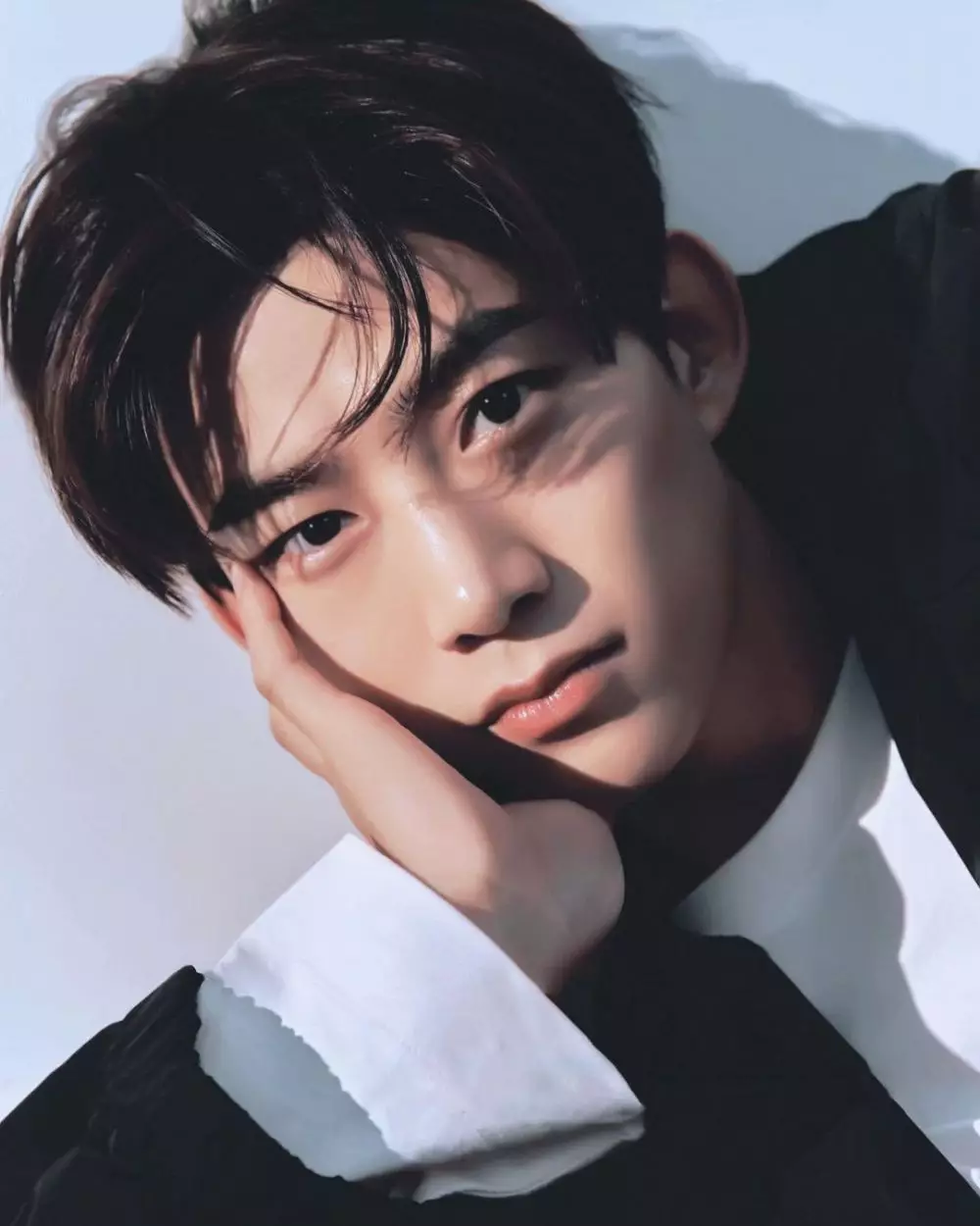 Idol K-Pop kena serangan fans fanatik Berbagai sumber 