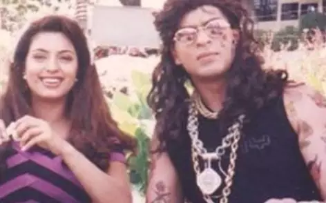 potret Shah Rukh Khan dan Juhi Chawla © berbagai sumber