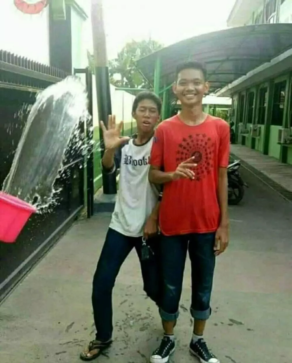 tingkah lucu orang niatnya sih mau gaya © 2021 instagram.com tingkah lucu orang niatnya sih mau gaya © 2021 instagram.com