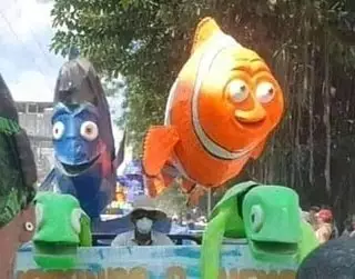 penampakan patung tokoh kartun yang nyeleneh banget © 2021 instagram.com penampakan patung tokoh kartun yang nyeleneh banget © 2021 instagram.com