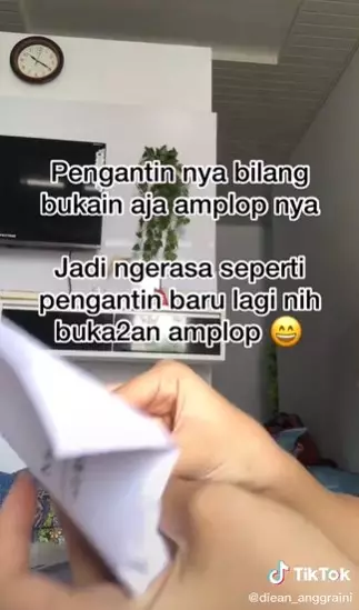 MUA temukan amplop © 2021 TikTok MUA temukan amplop © 2021 TikTok